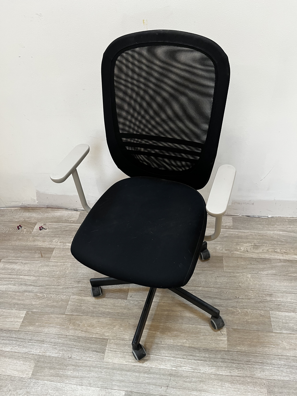 Fauteuil bureau noir accoudoir beige