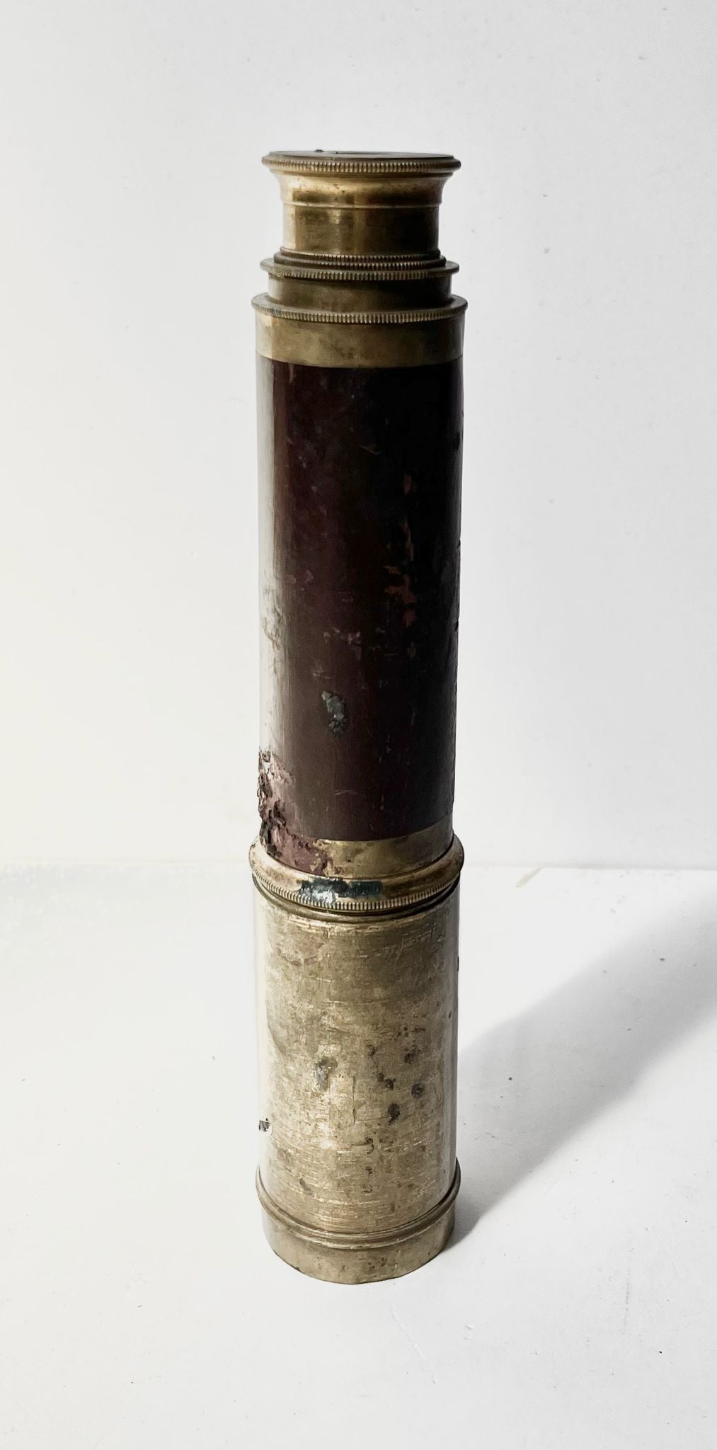 Télescope de poche ancien