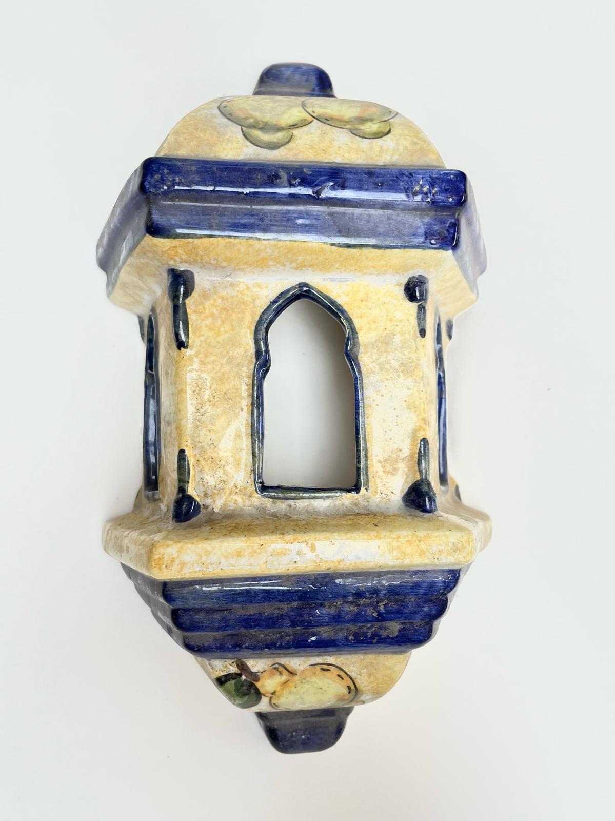 Lampe murale maisonnette