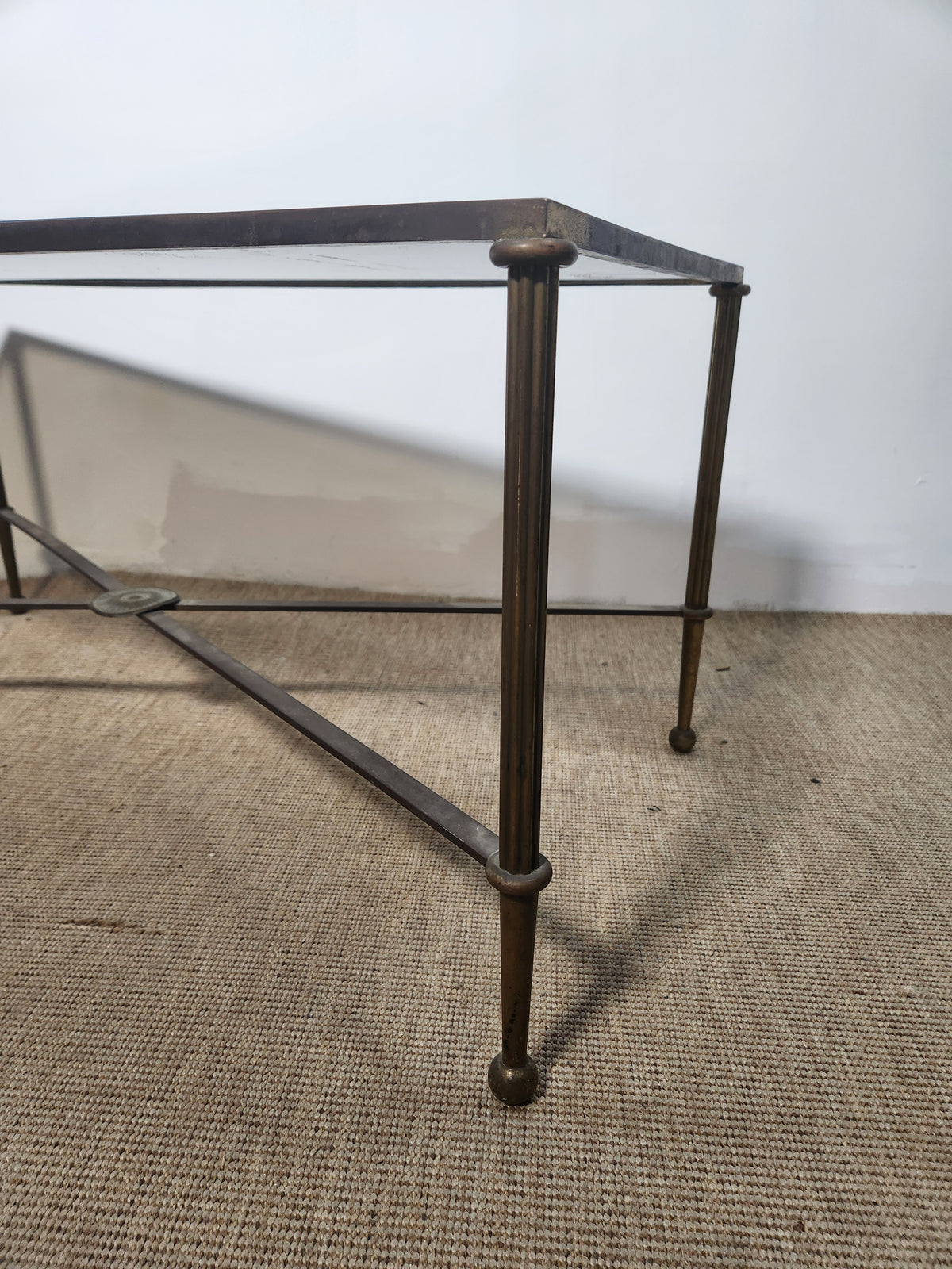 Table basse en verre teinté brun