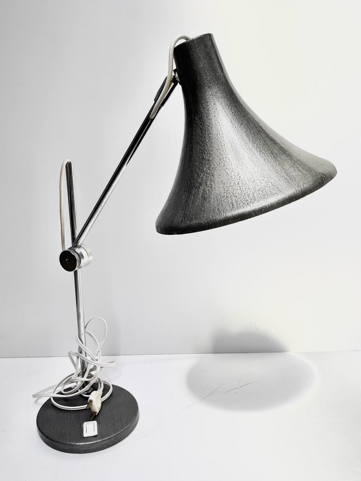 Lampe de bureau noire