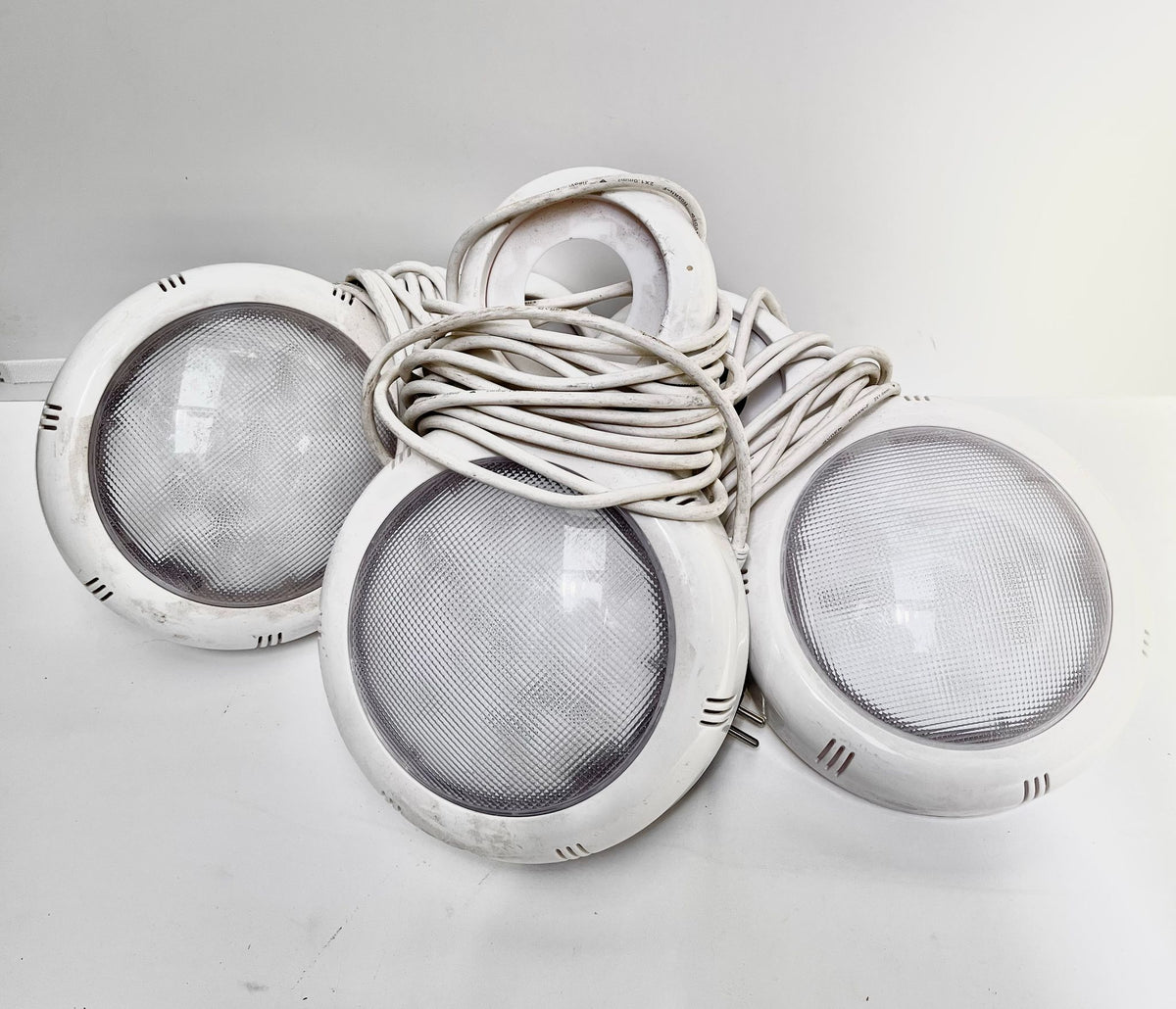 Lampe souterraine de piscine