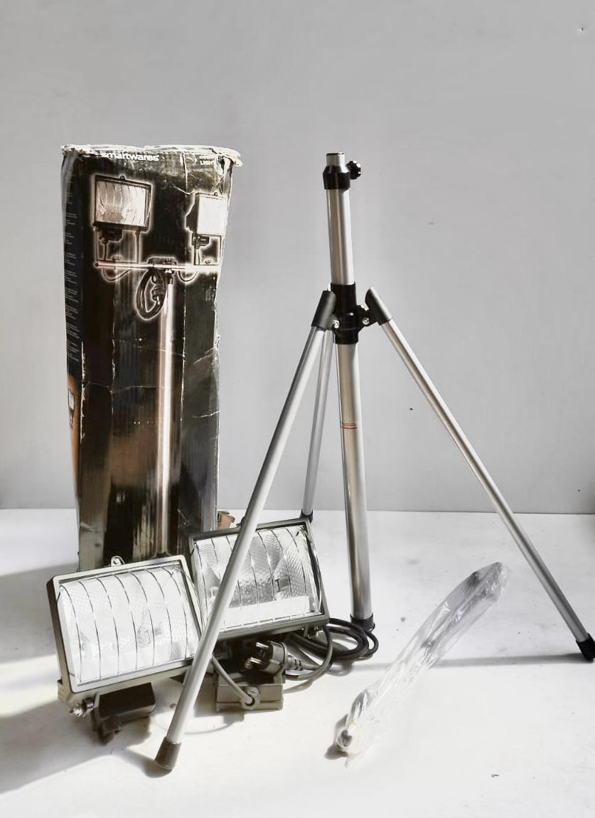 Lampe de studio et trépier