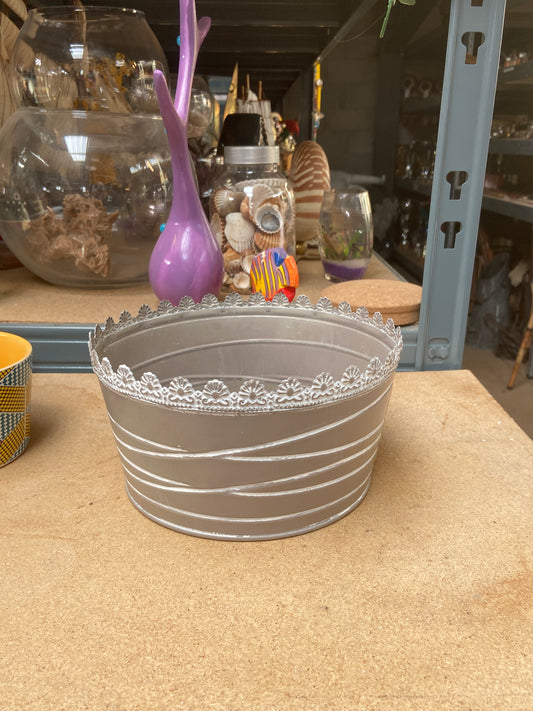 Pot fer - gris - liseré dentelle