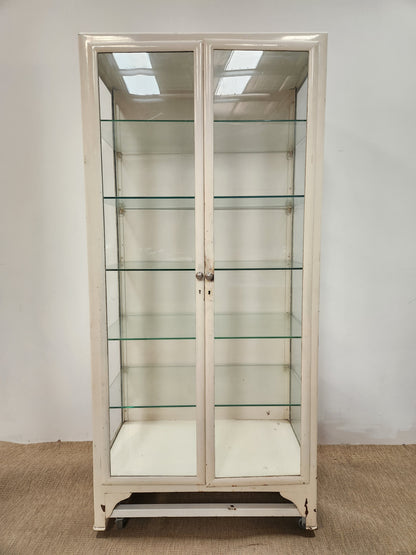 Vitrine sur roulette ( manque une vitre )