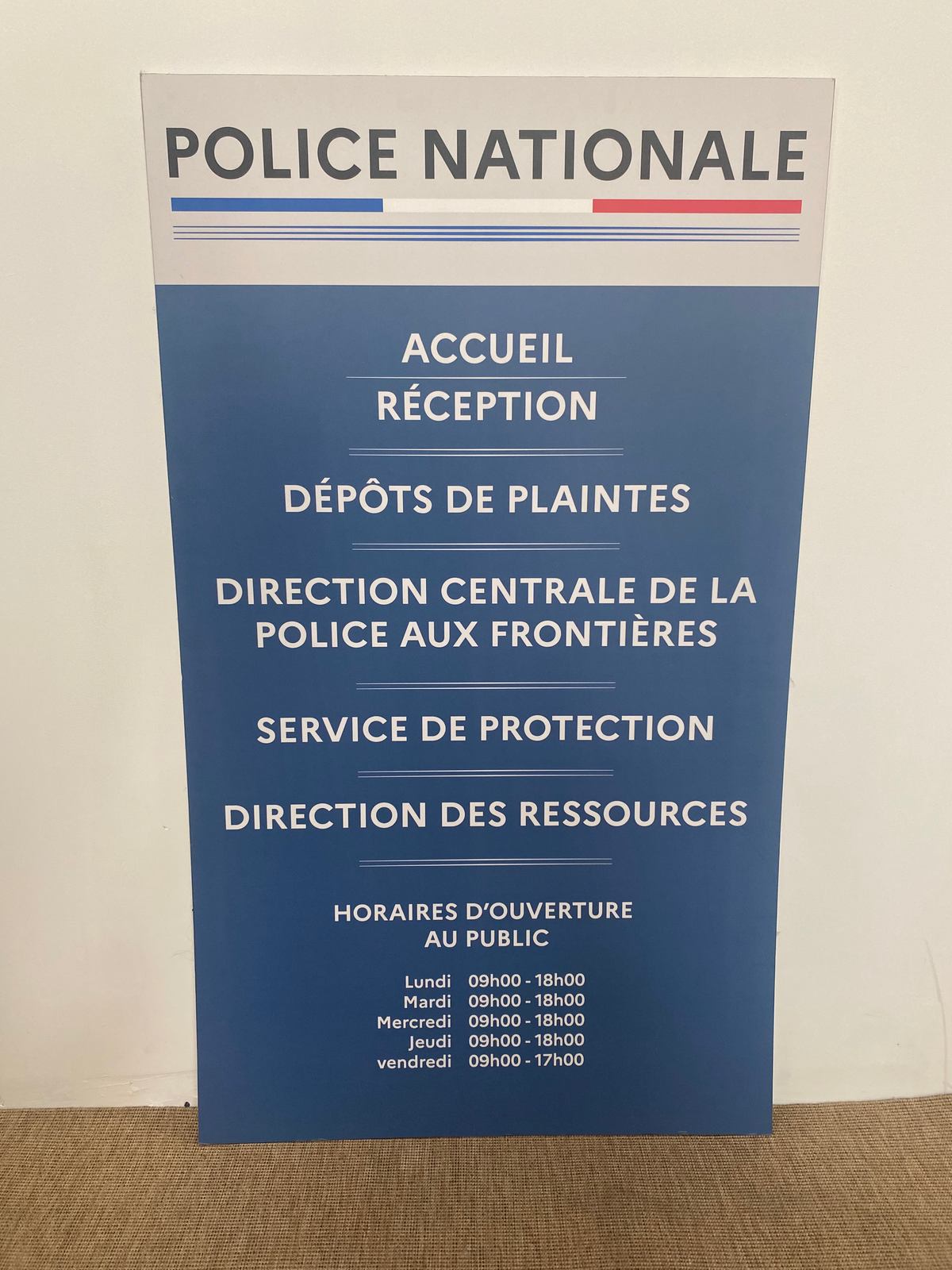 Police - Panneau Affichage