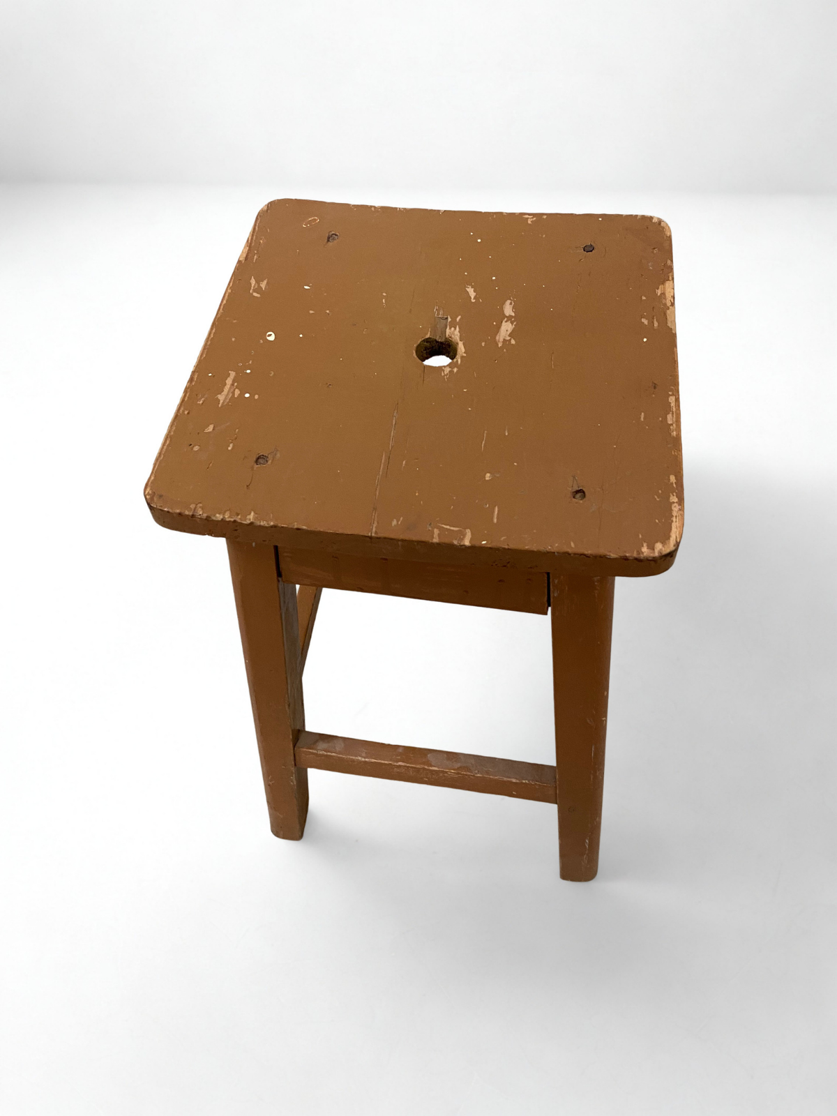 Tabouret carré en bois