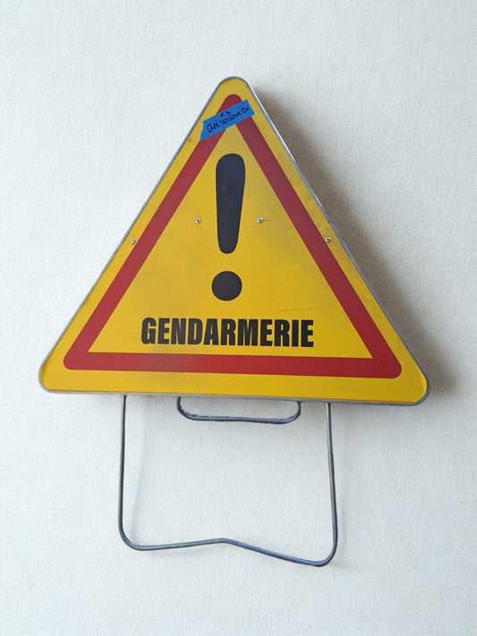 Panneau travaux "Gendarmerie"