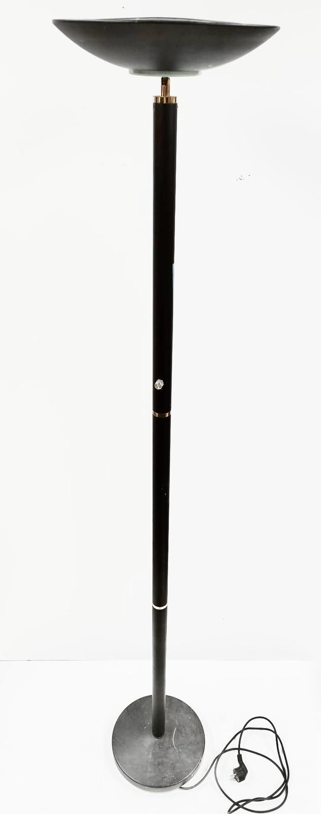Lampadaire noir