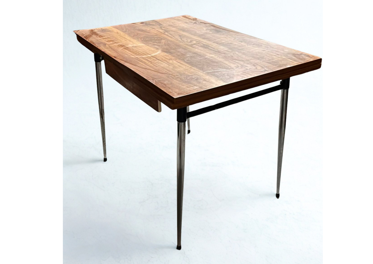 Table de cuisine en formica imitation bois