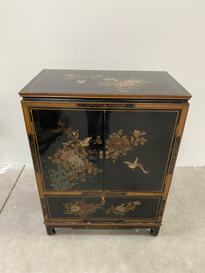 Buffet en bois asiatique
