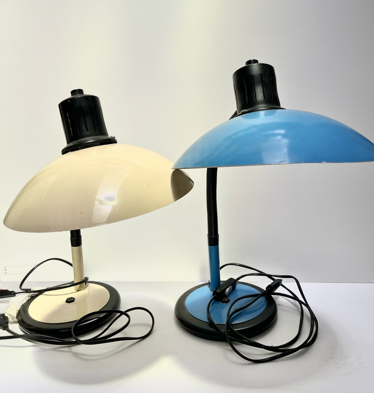 Lampe de bureau bleue