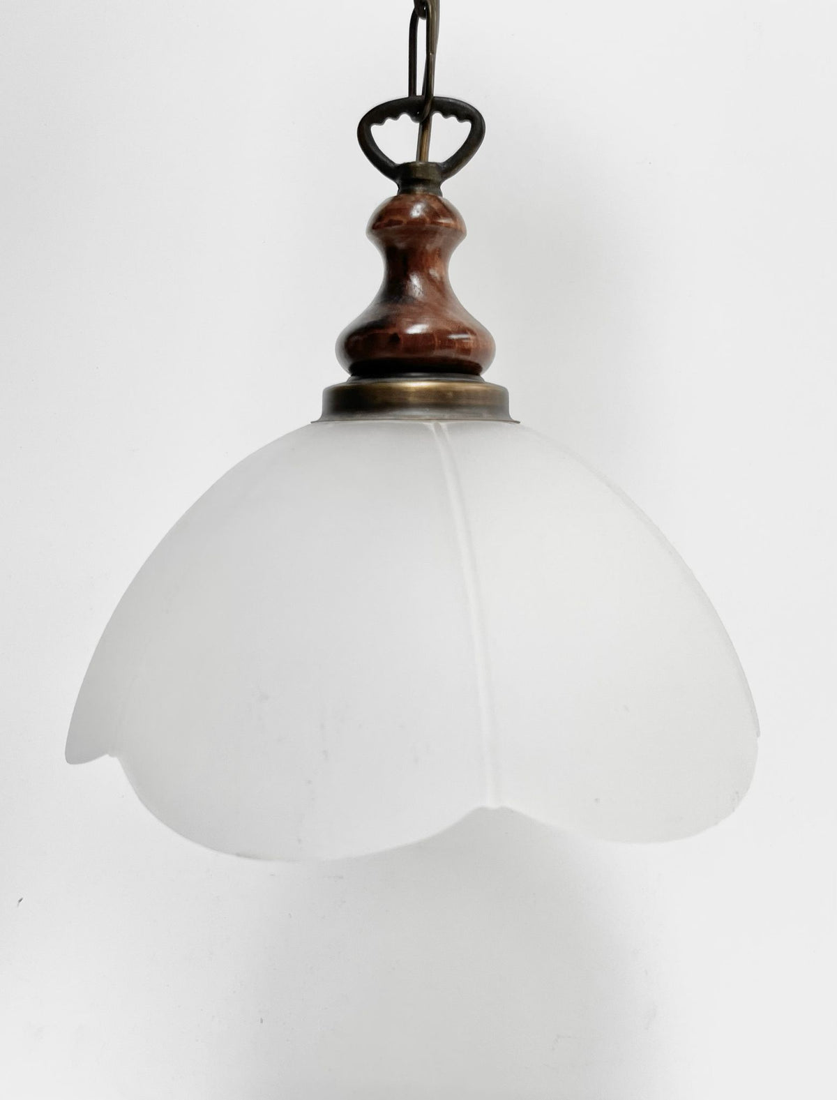 Luminaire blanc ancien