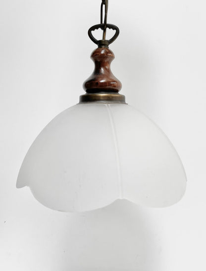 Luminaire blanc ancien