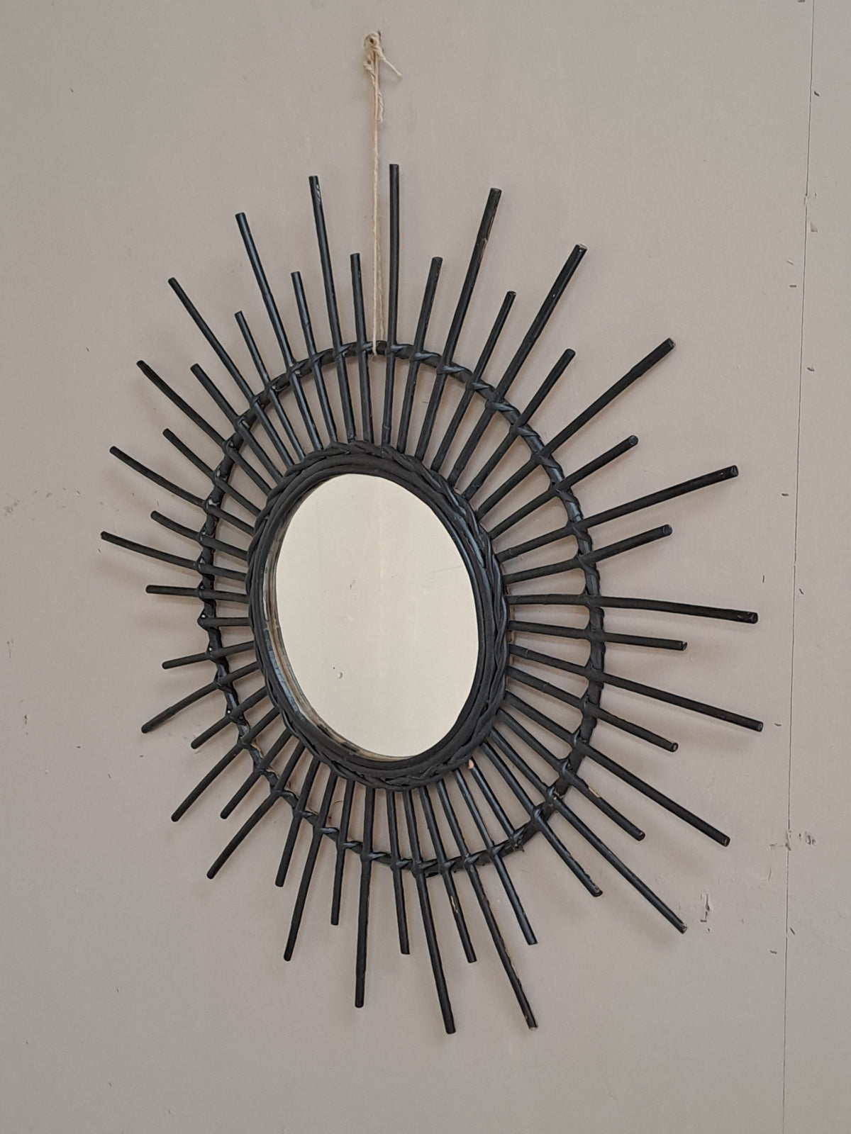 Miroir en rotin noir