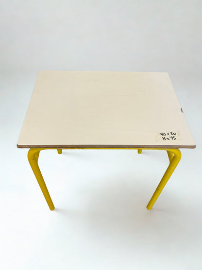 Table d'école