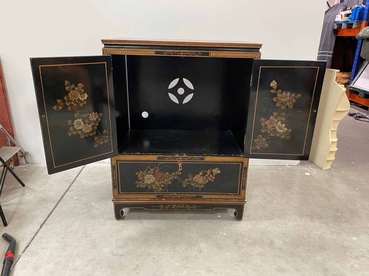 Buffet en bois asiatique
