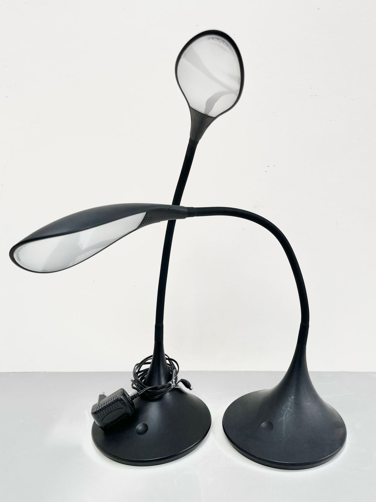 Lampe de bureau noire