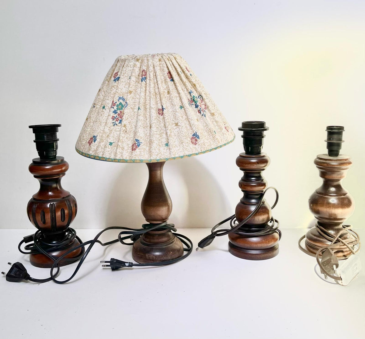 Pied de lampe en bois