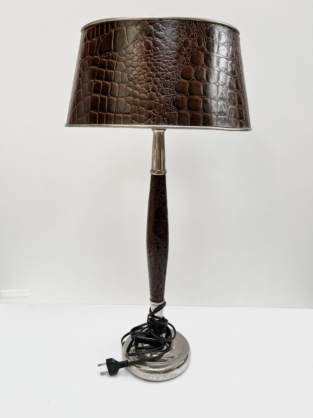 Lampe cuir marron crocodile