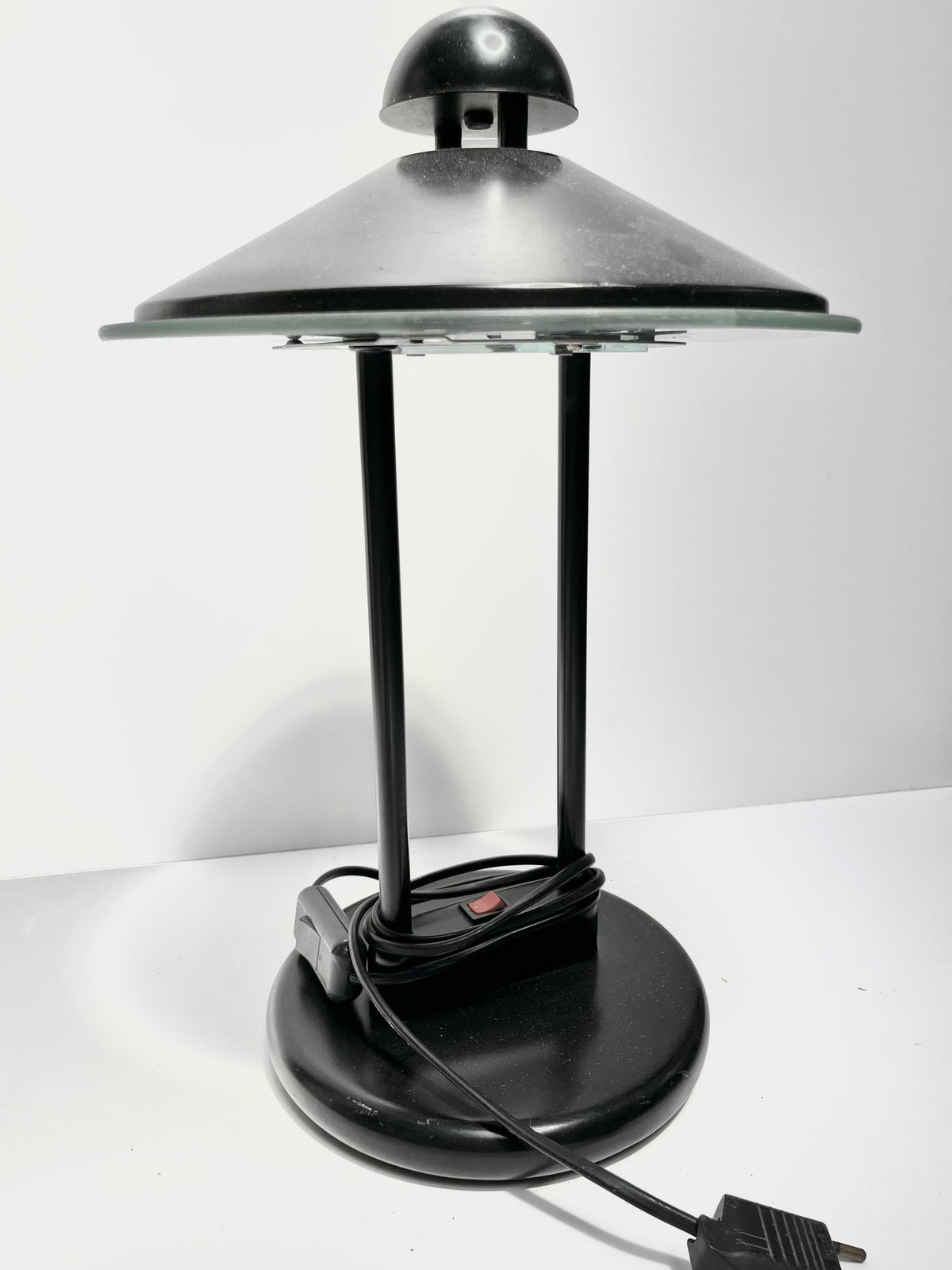 Lampe métallique noire