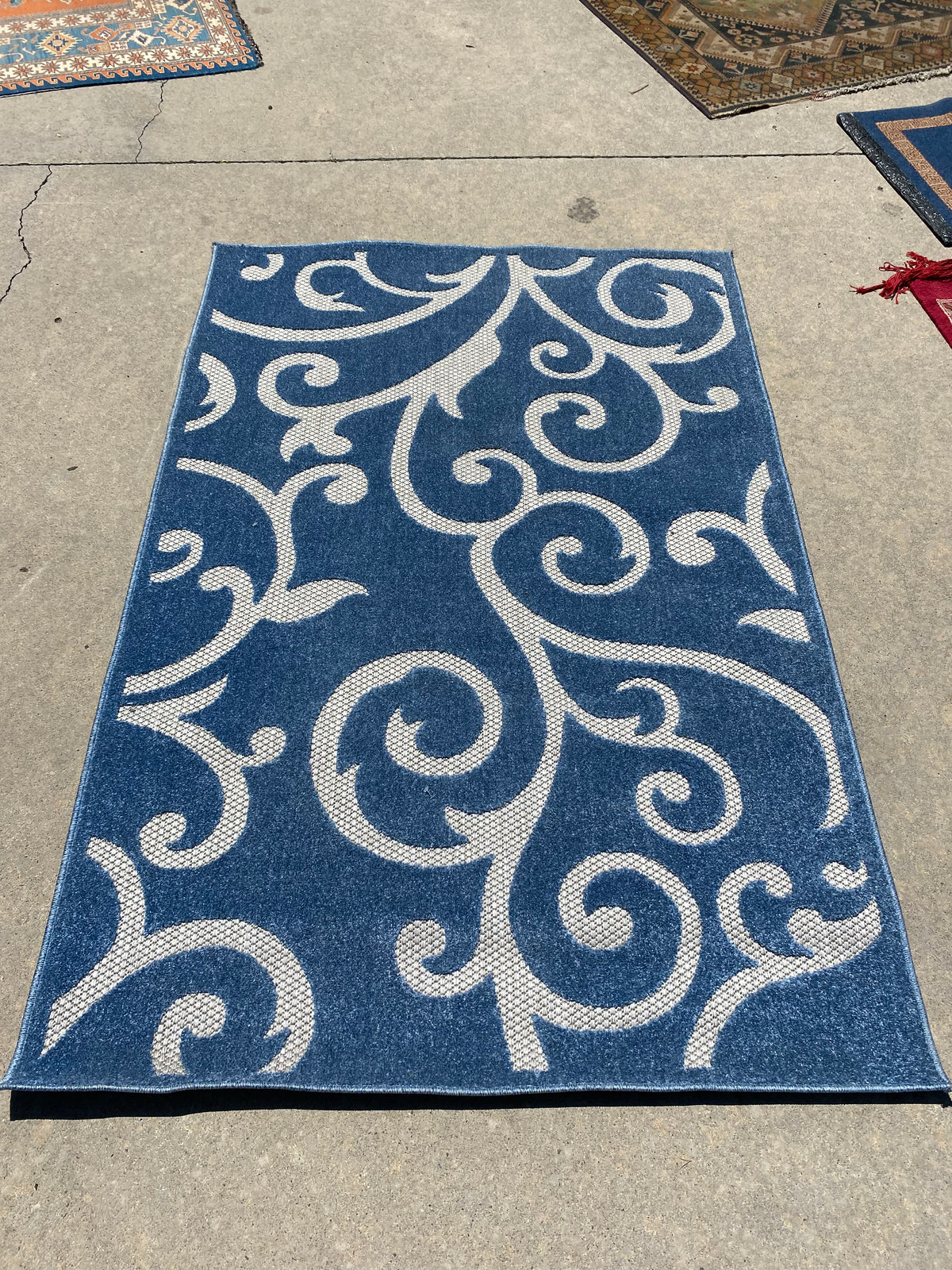 Tapis bleu