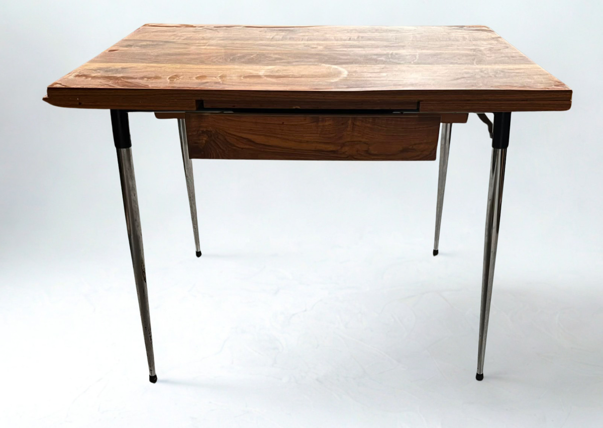 Table de cuisine en formica imitation bois