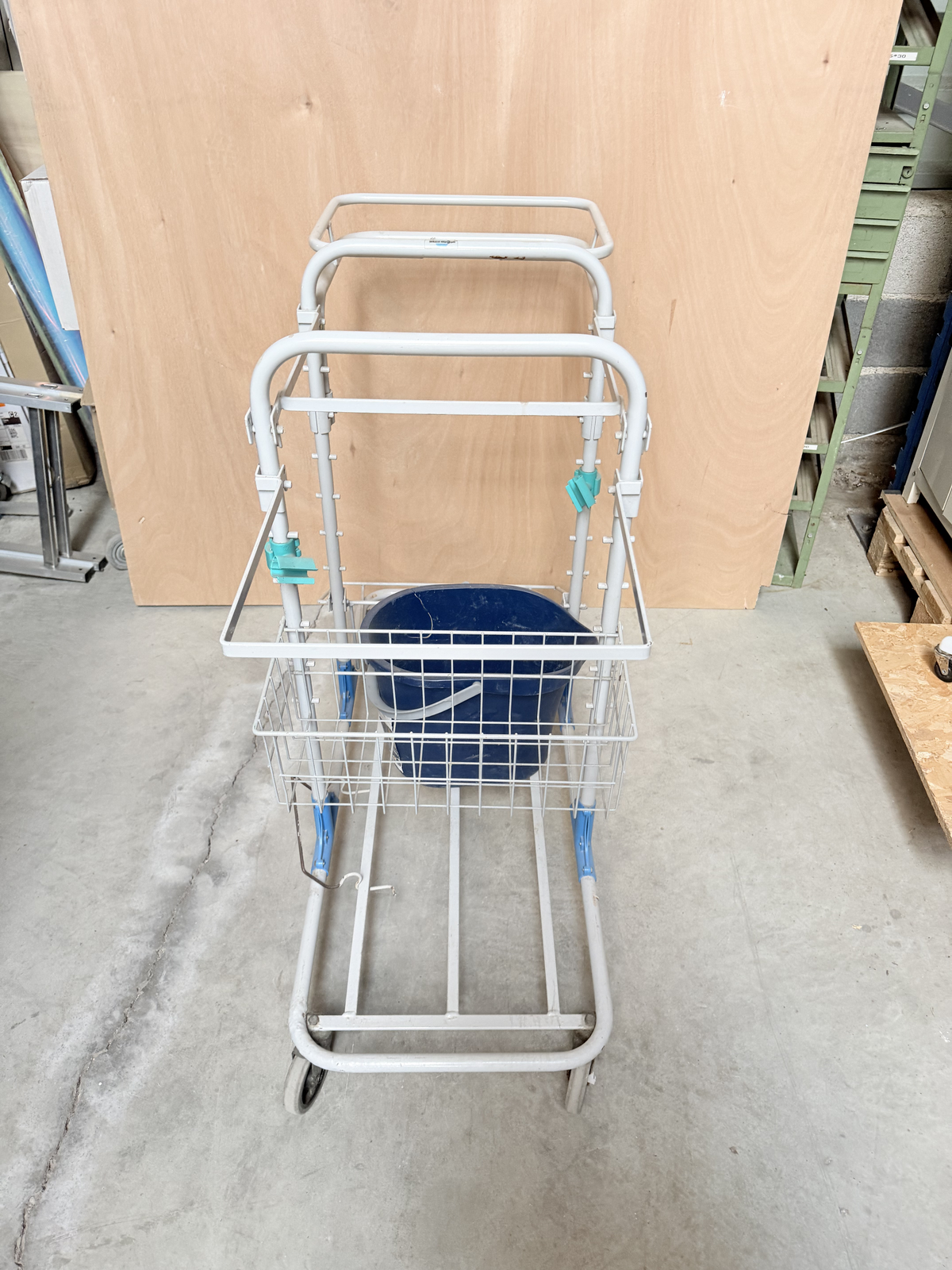 Chariot de ménage