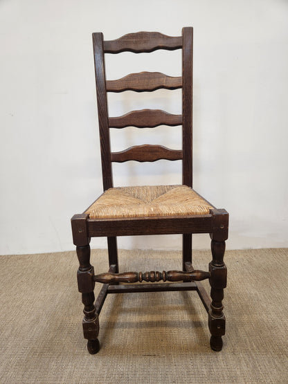 Chaise en bois
