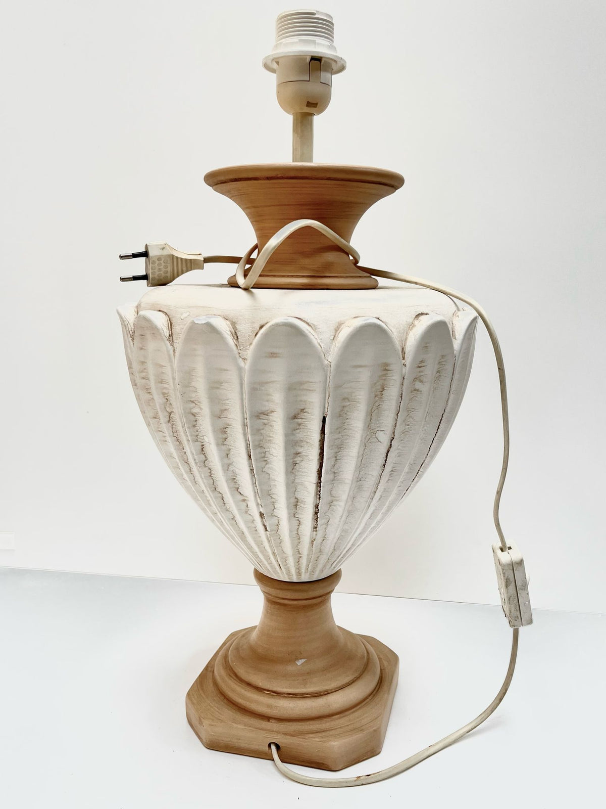 Pied de lampe en céramique blanc et beige