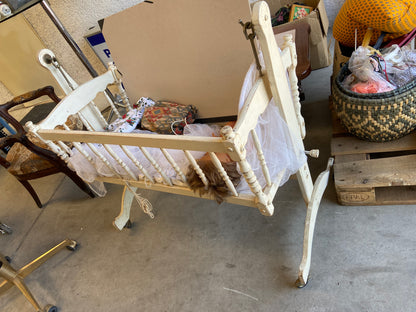 Berceau bébé en bois blanc