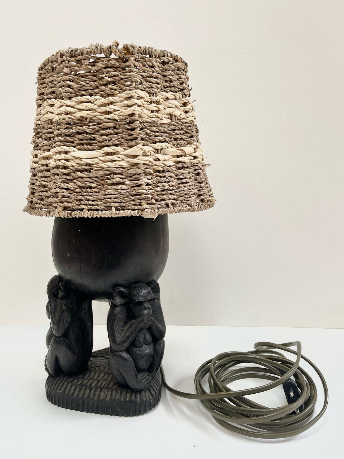 Lampe aux trois singes