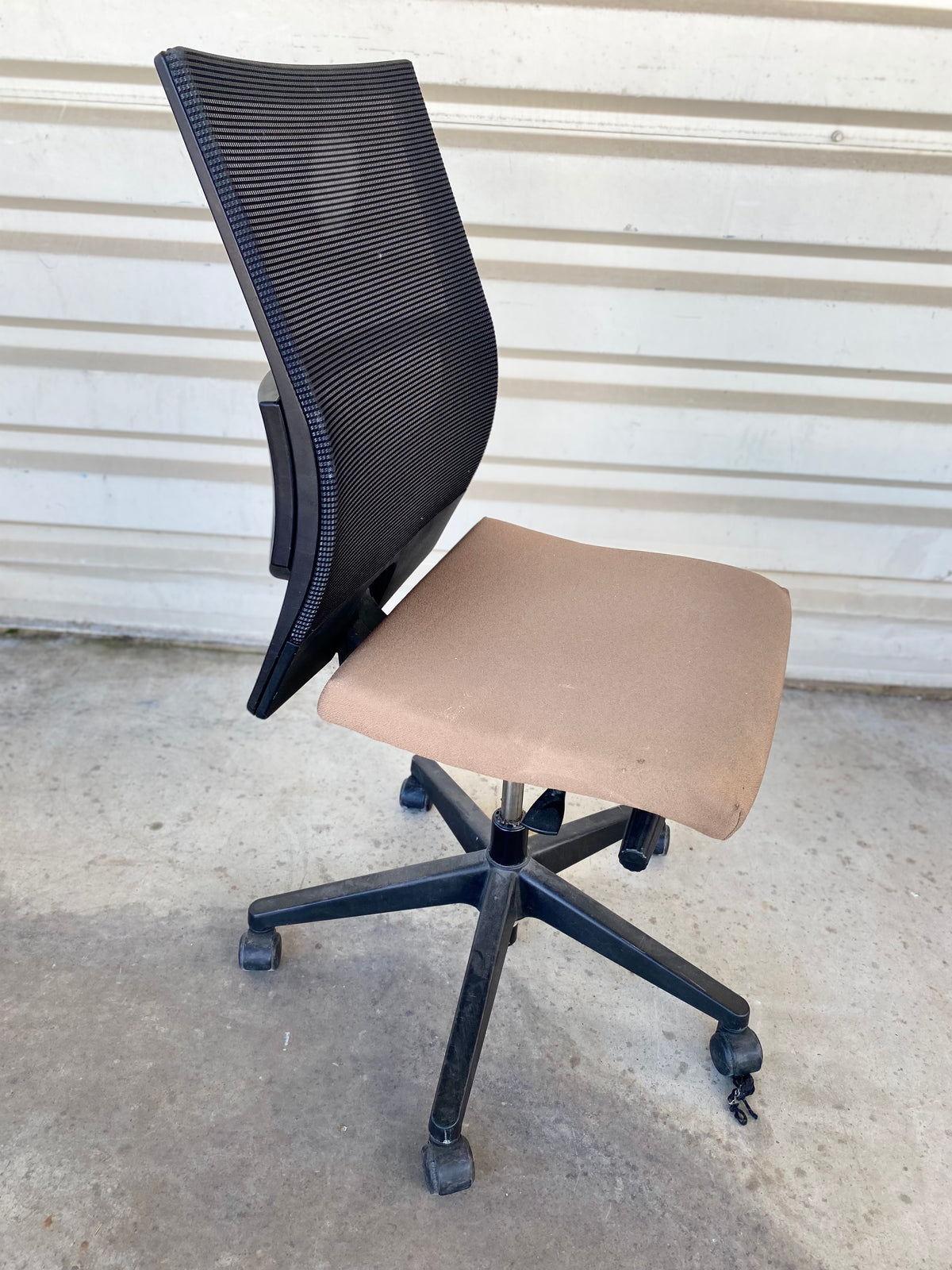 Chaise roulante de bureau
