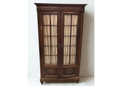 Armoire vitrée