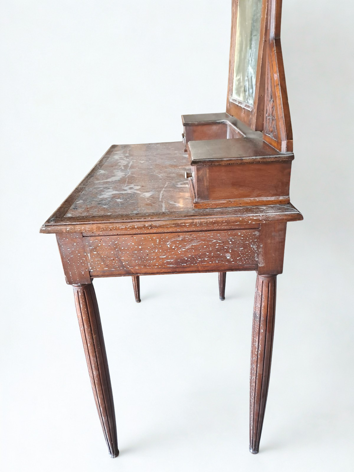 Coiffeuse en bois à dessus marbré et miroir (L 89 × P 52,5 × H 156 cm)