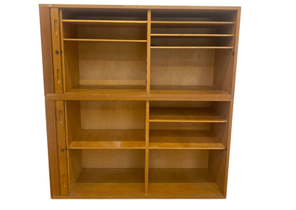 Meuble trieur en bois à casiers