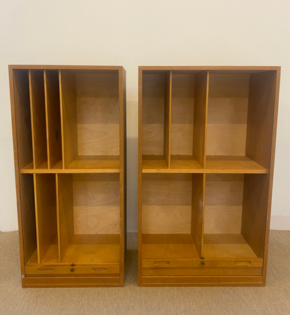Meuble trieur en bois à casiers