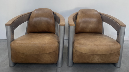 Fauteuil aviateur en cuir et aluminium (L 75 × P 90 × H 72 cm)