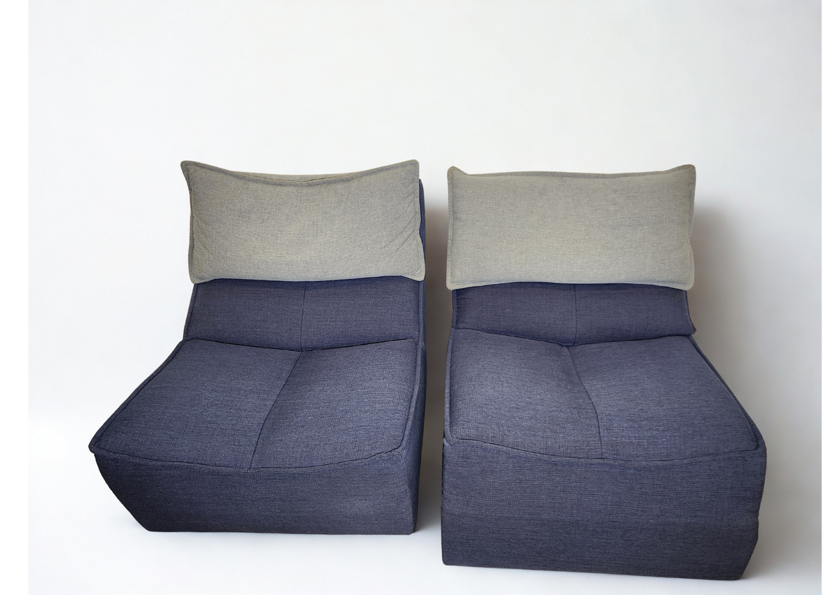 Chauffeuse en tissu bleu