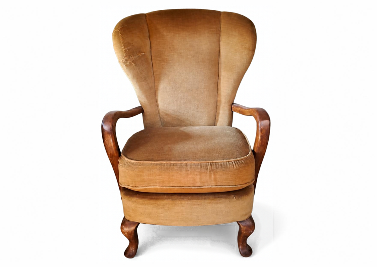 Fauteuil en bois et tissu jaune moutarde