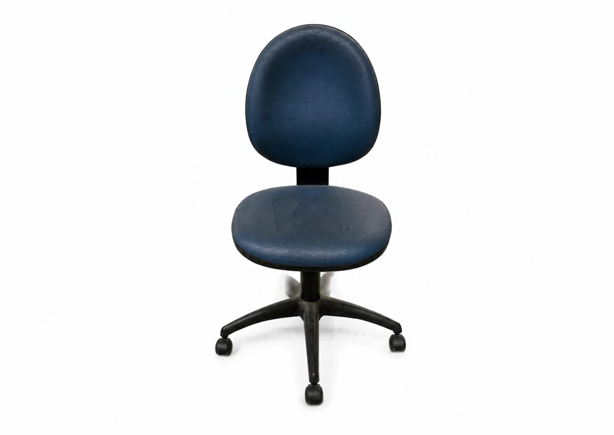 Chaise de bureau à roulettes en tissu bleu sans accoudoirs