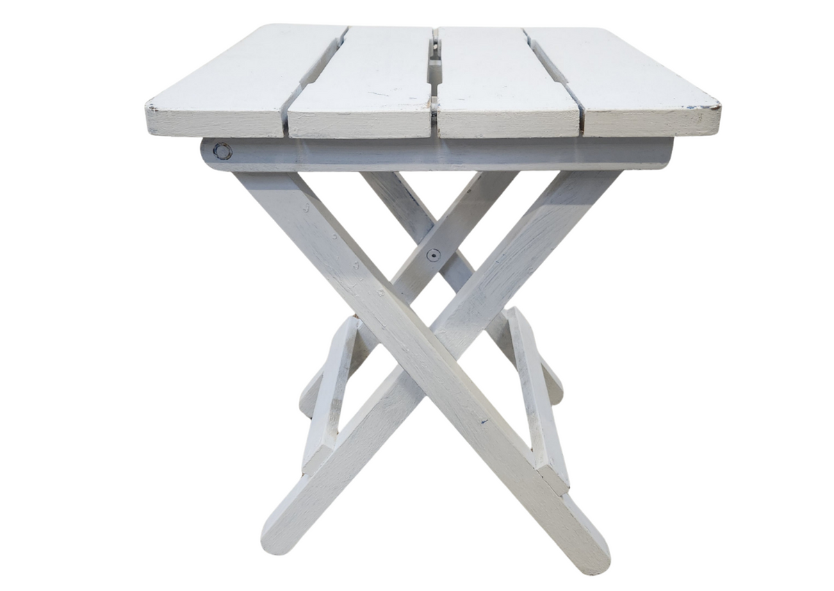Tabouret pliant en bois peint blanc à lattes