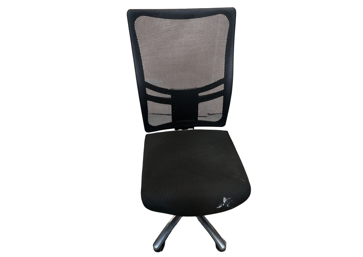 Chaise de bureau noire à dossier en résille sans accoudoirs