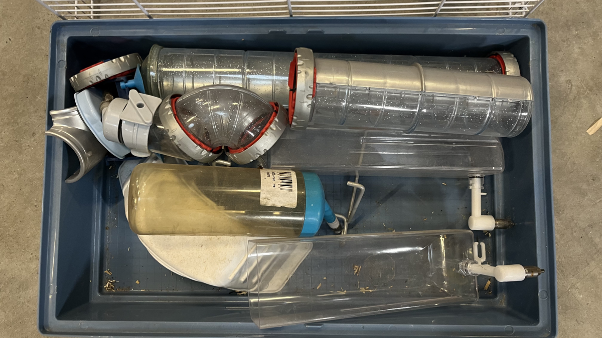 Cage à hamster à bac bleu marine