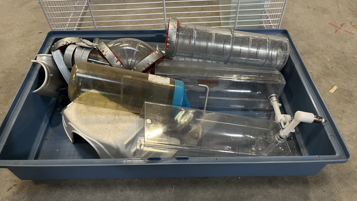 Cage à hamster à bac bleu marine