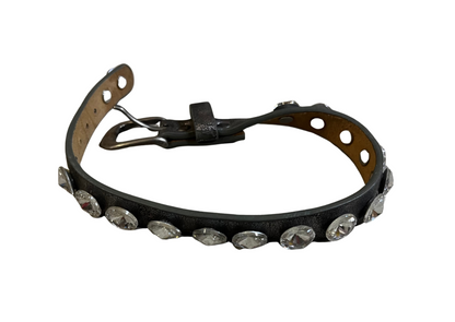 Collier noir à clous argentés