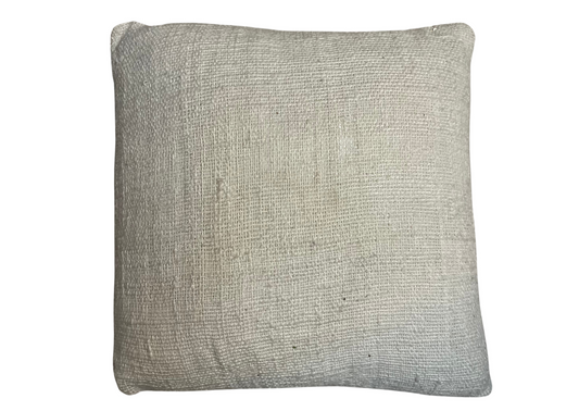 Coussin carré blanc cassé à motifs ton sur ton