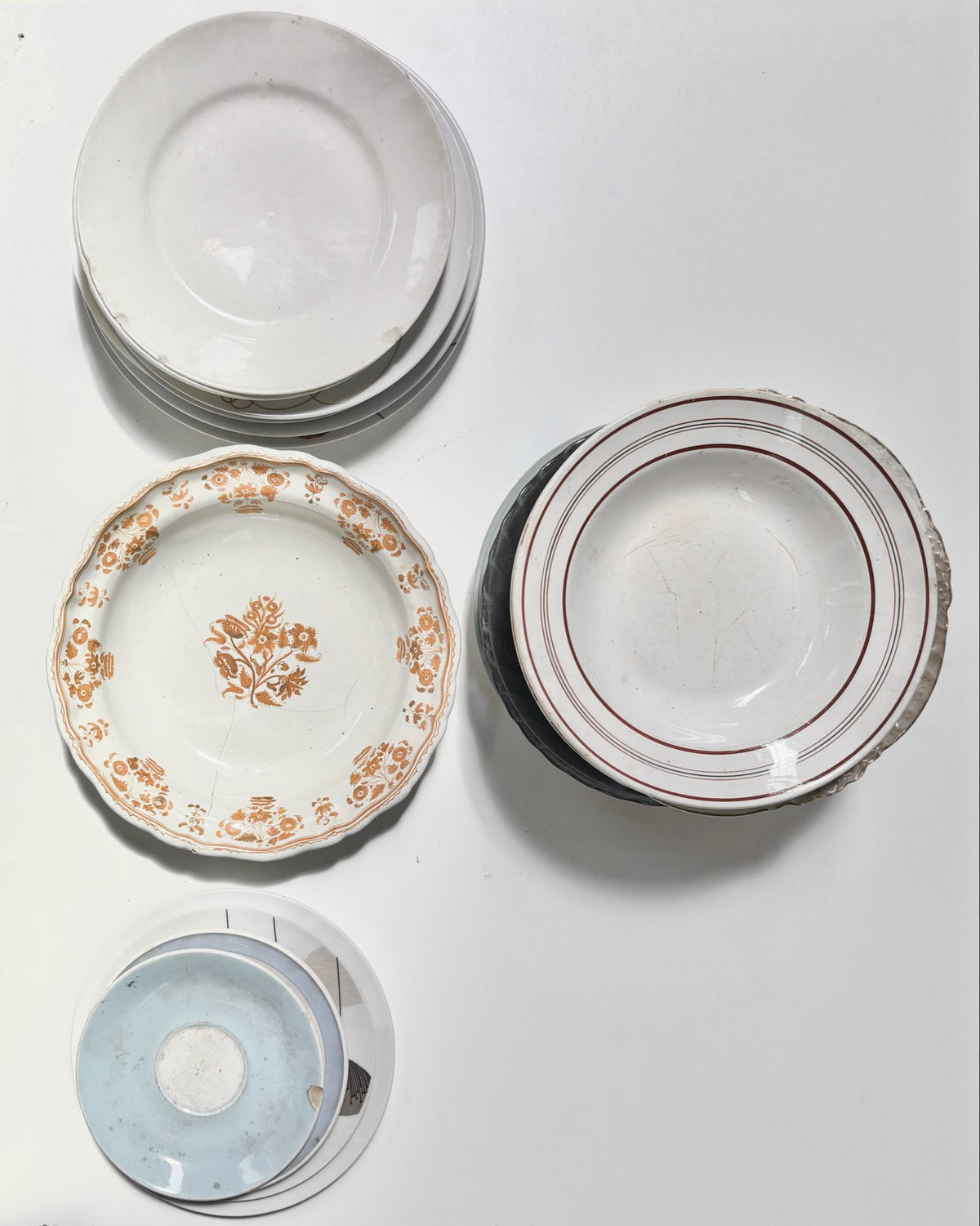 Assiette (modèles variés)