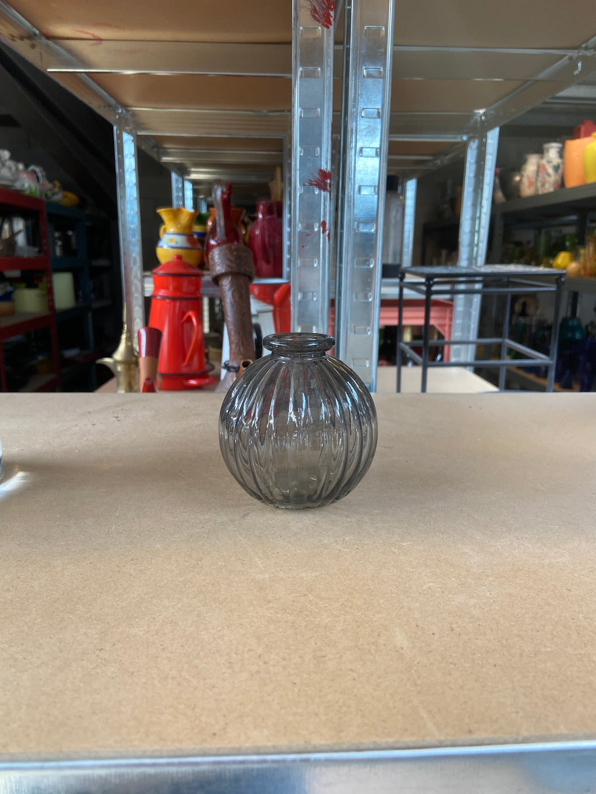Petit vase rond verre brun