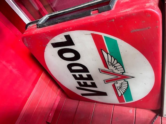 Veedol (station service)